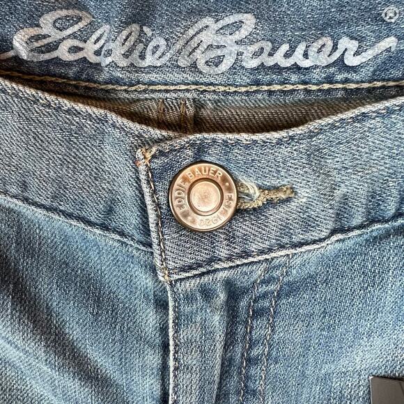EDDIE BAUER Boyfriend Jean Shorts in Light Blue Women's Size 0 - Picture 7 of 13